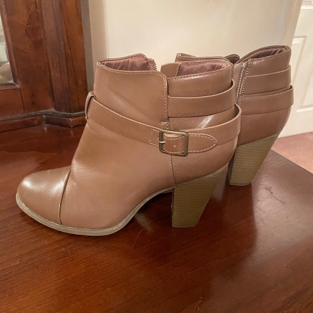 Lauren Conrad Boots